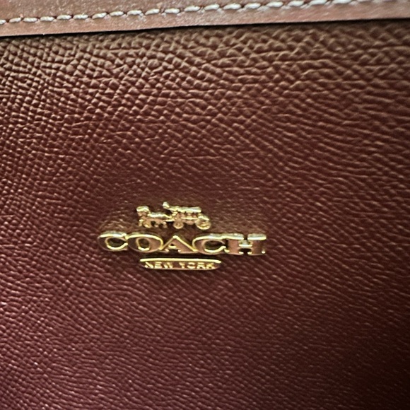 COACH Flower Reversible City Tote ๐ธ๐บ๐ธ๐บ - Picture 8 of 12